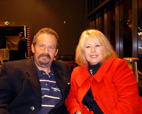 &#039演员黛布拉&#8226;弗里曼（Debra&#160;Freeman）（右）&#039