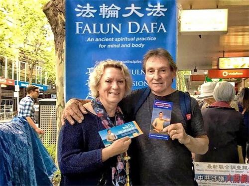 &#039图15：在自西澳的游客斯托亚诺夫斯基夫妇（Laslo & Peta　Stojanovski）。&#039