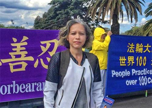 &#039图18：游客伊丽莎白（Elizabeth）。&#039