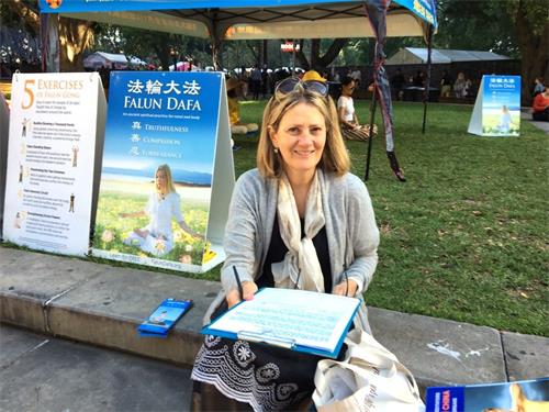 &#039图7：莎拉（Sarah）说：“最近香港正在发生的事恰好是中共恐怖政权的写照。”&#039