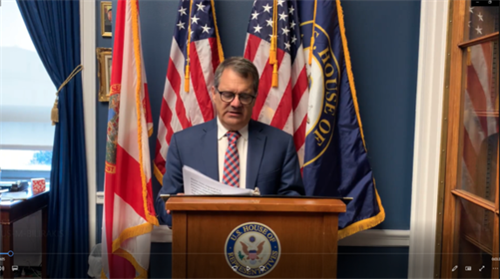 图5:佛罗里达州第十二选区联邦众议员戈斯·比利拉基斯(Gus M Bilirakis)在法轮功反迫害二十三年之际,通过视频表达他对法轮功的支持。