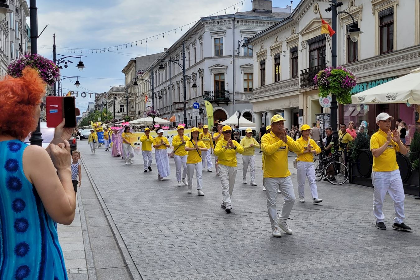 '图1~15:二零二四年七月二十七日,捷克、德国与波兰法轮功学员共同组成壮观的游行'
